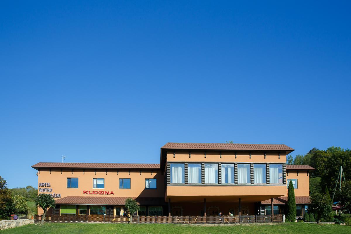 Hotel Klidzina Skriveri Exterior photo